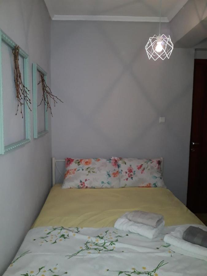 Xronis 1 Apartment เนอา มิคานิโอนา ภายนอก รูปภาพ