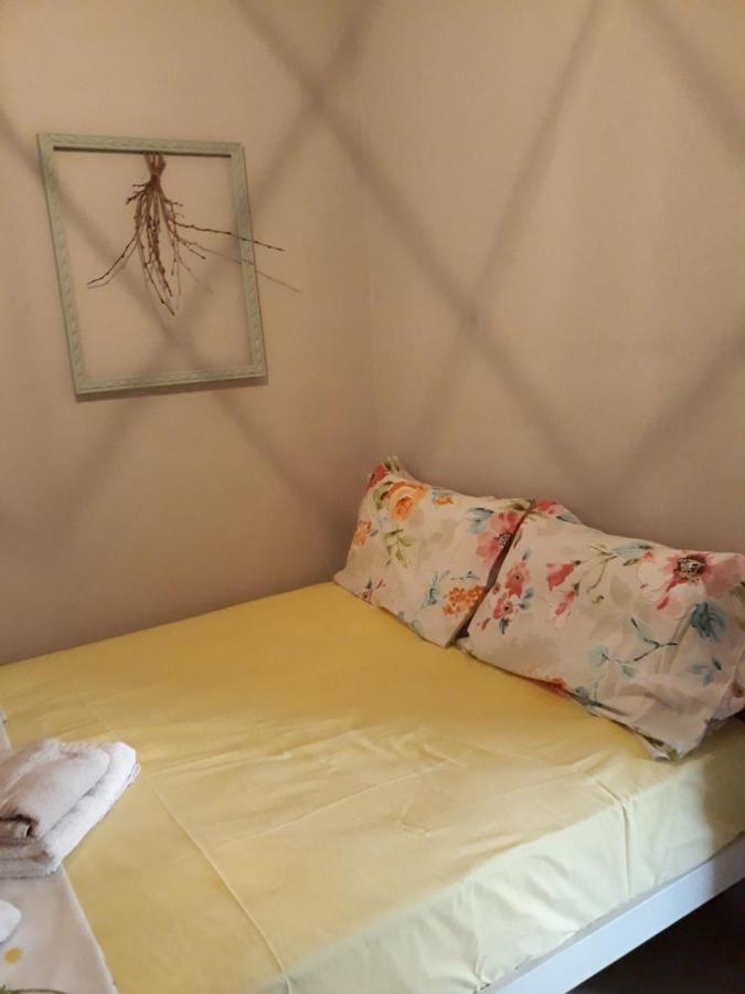 Xronis 1 Apartment เนอา มิคานิโอนา ภายนอก รูปภาพ