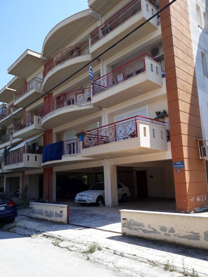 Xronis 1 Apartment เนอา มิคานิโอนา ภายนอก รูปภาพ